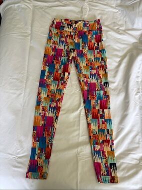 LuLaRoe Multicolor castle print leggings